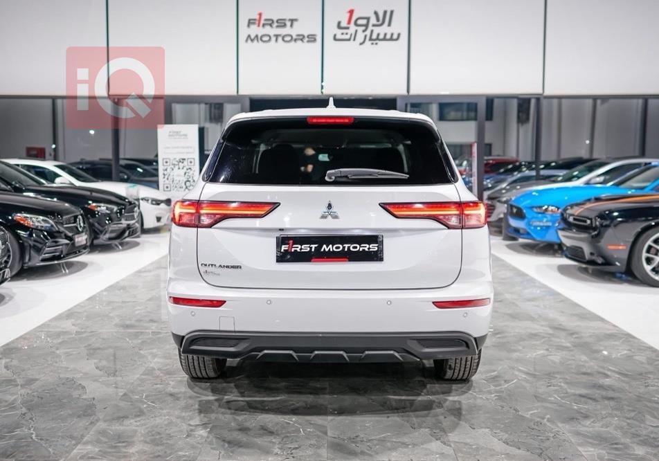 ميتسوبيشي اوتلاندر